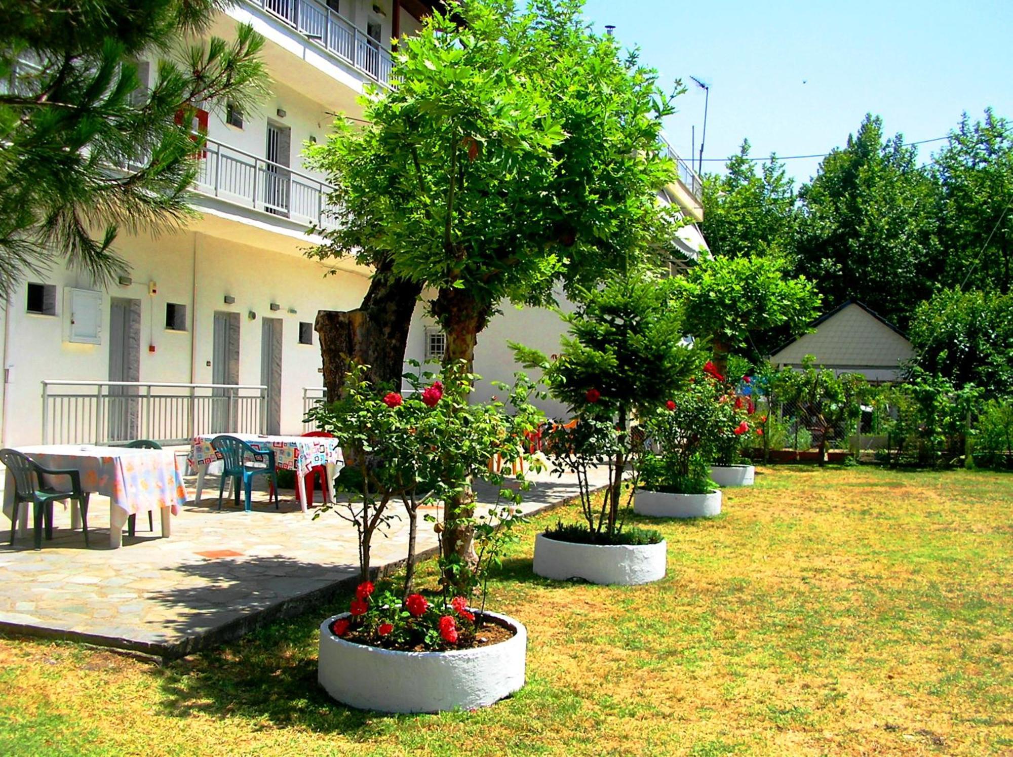 Apartments Ziogas Paralía Skotínis Eksteriør billede