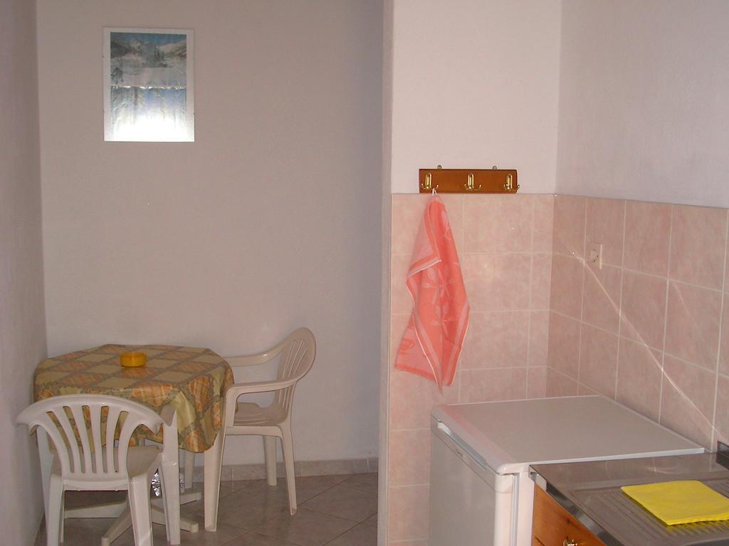 Apartments Ziogas Paralía Skotínis Værelse billede
